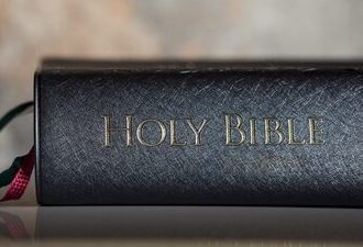 BLACK BIBLE - Horizontal
